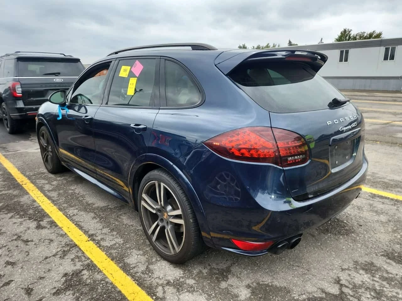 Porsche Cayenne  Gts / CARFAX / ЦЕНА ДО БЪЛГАРИЯ, снимка 4 - Автомобили и джипове - 56327647