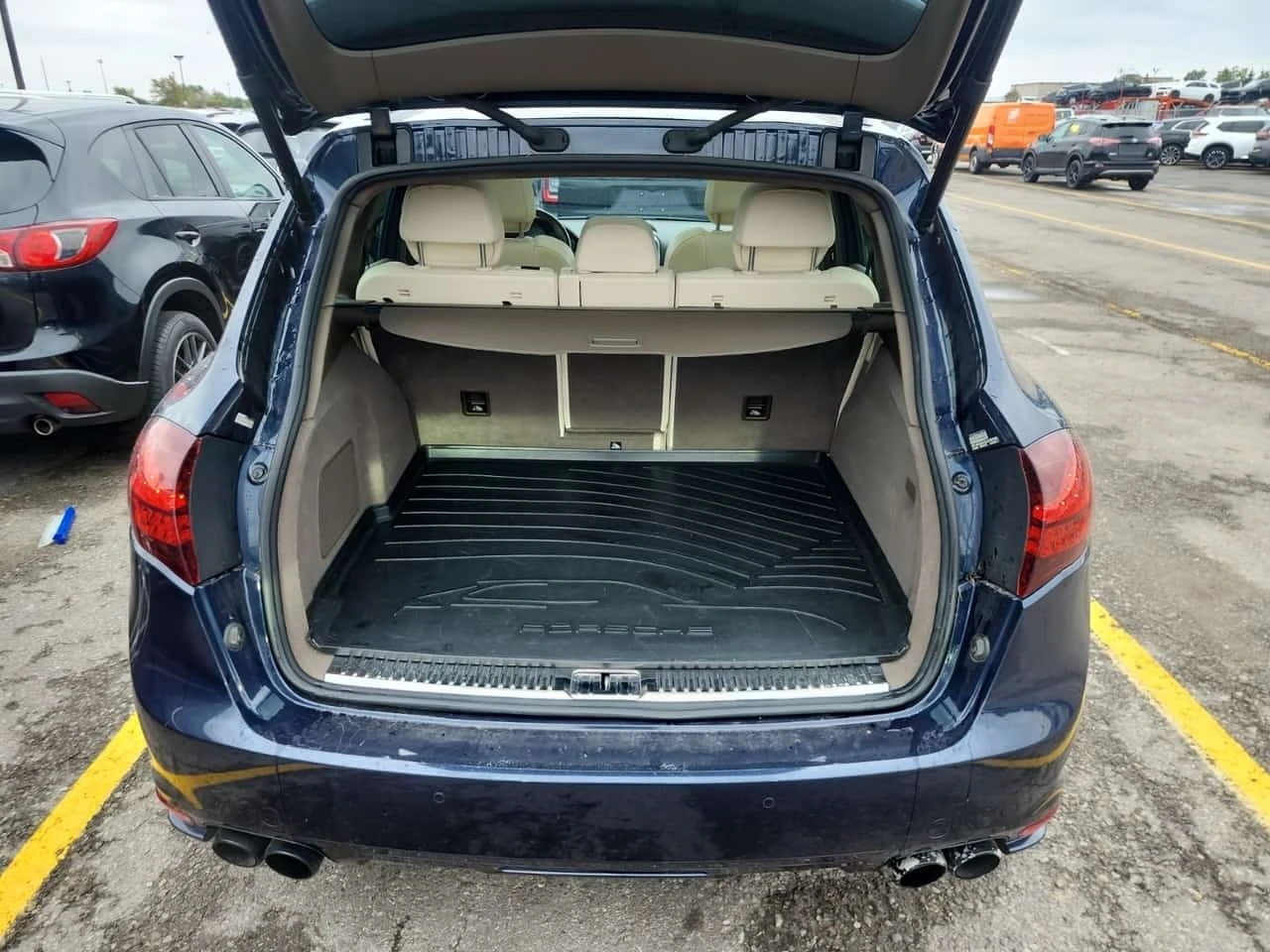 Porsche Cayenne  Gts / CARFAX / ЦЕНА ДО БЪЛГАРИЯ, снимка 5 - Автомобили и джипове - 56327647