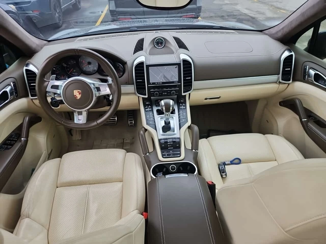 Porsche Cayenne  Gts / CARFAX / ЦЕНА ДО БЪЛГАРИЯ, снимка 8 - Автомобили и джипове - 56327647