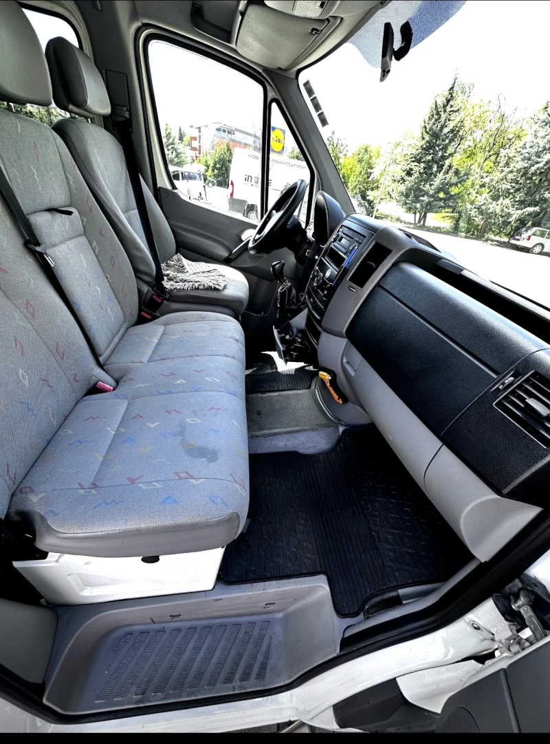 VW Crafter, снимка 7 - Бусове и автобуси - 48559296