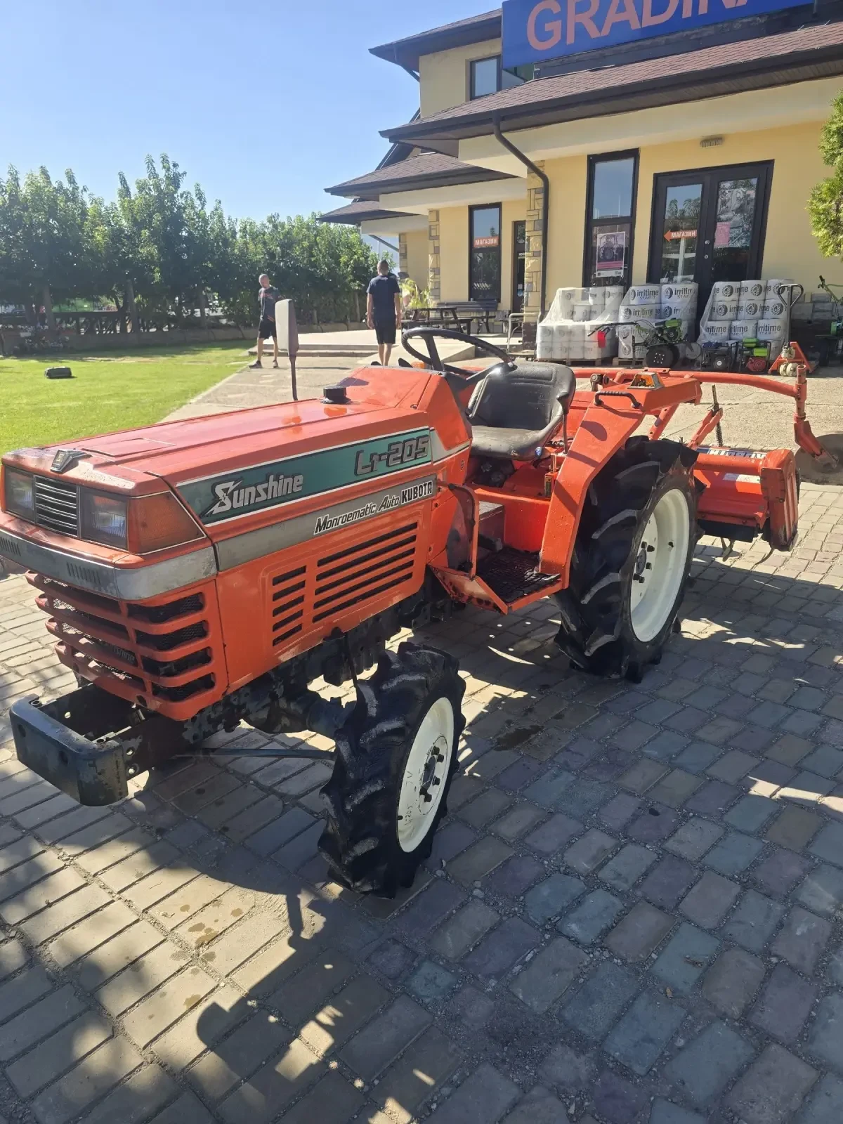 Трактор Kubota L1 - 205 - изображение 2