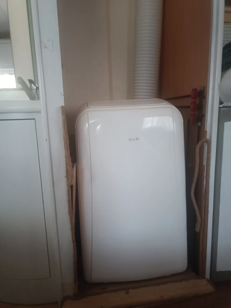 Каравана Hobby Prestige 560 KMFE, снимка 6 - Каравани и кемпери - 52683343