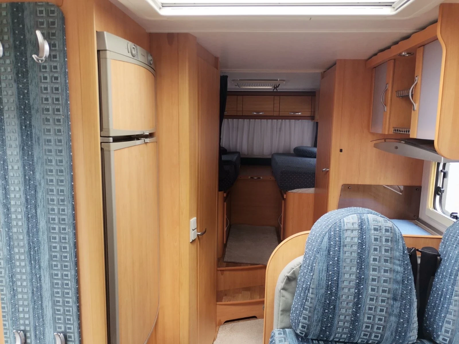 Кемпер HYMER / ERIBA LMC Liberty , снимка 14 - Каравани и кемпери - 54568648