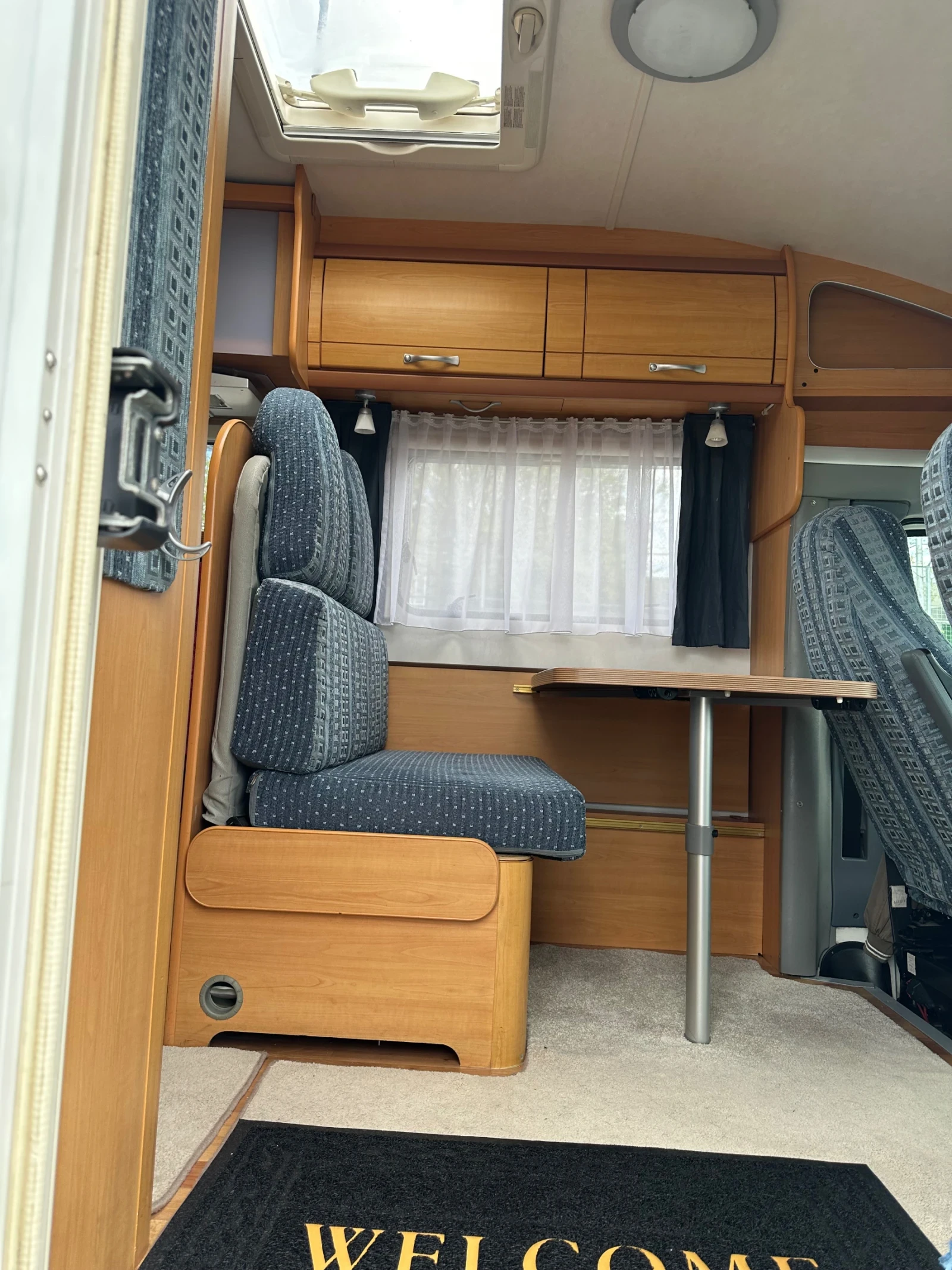 Кемпер HYMER / ERIBA LMC Liberty , снимка 9 - Каравани и кемпери - 54568648