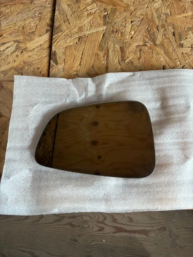 Ляво стъкло за огледало Tesla X. Тесла Х. 16-21. Оригинално. С подгрев и затъмняване.