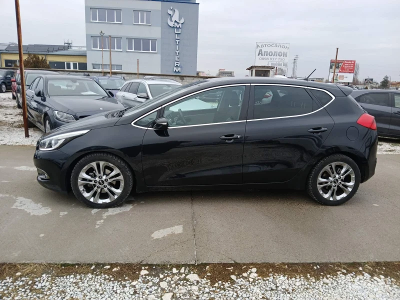 Kia Ceed 1.6CRDI, 128кс, 6 скорости , снимка 2 - Автомобили и джипове - 48211977