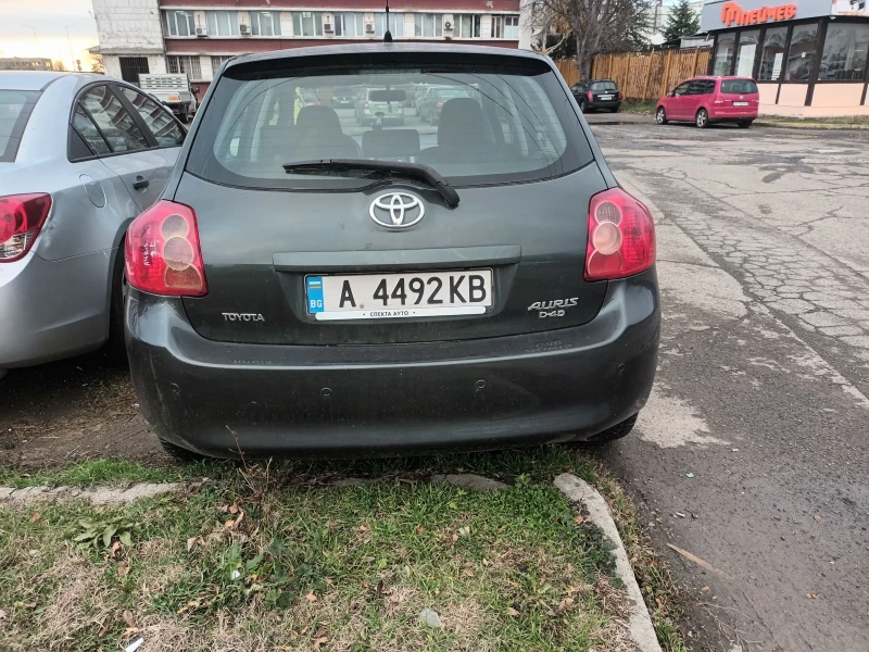 Toyota Auris, снимка 3 - Автомобили и джипове - 48298970