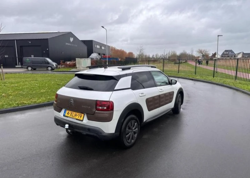 Citroen C4 Cactus 1.6HDI Evro6, снимка 2 - Автомобили и джипове - 48638800