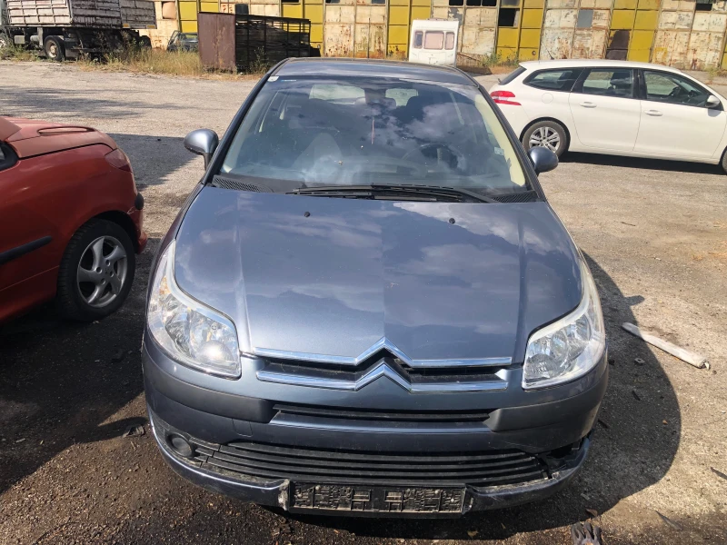 Citroen C4 1.4 i , снимка 4 - Автомобили и джипове - 51085386