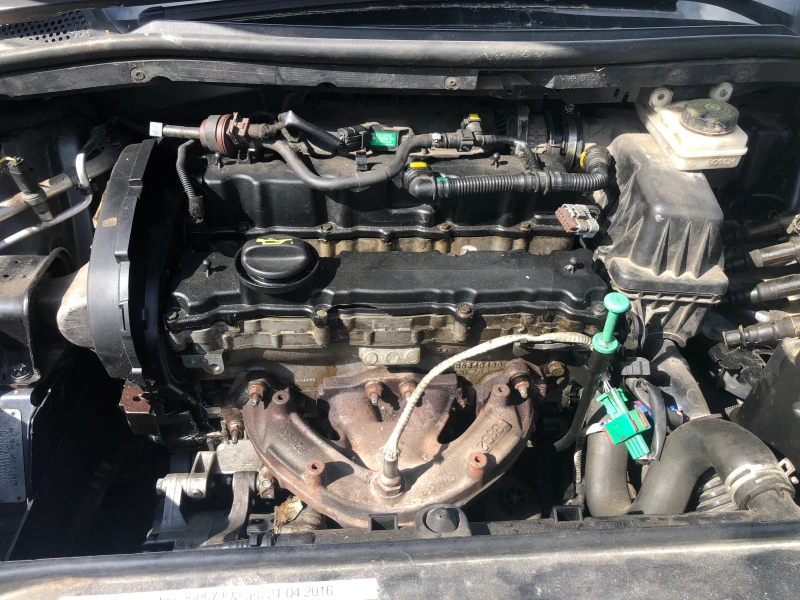 Citroen C4 1.4 i , снимка 6 - Автомобили и джипове - 51085386