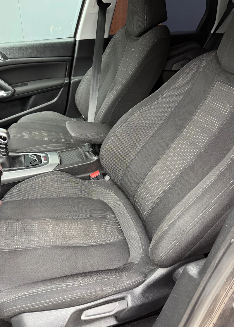 Peugeot 308 Allure 1.6 BlueHdi, снимка 10 - Автомобили и джипове - 52860401