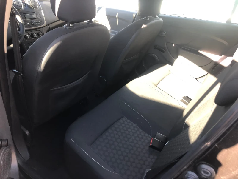 Dacia Logan 1.5dci, снимка 9 - Автомобили и джипове - 53114889