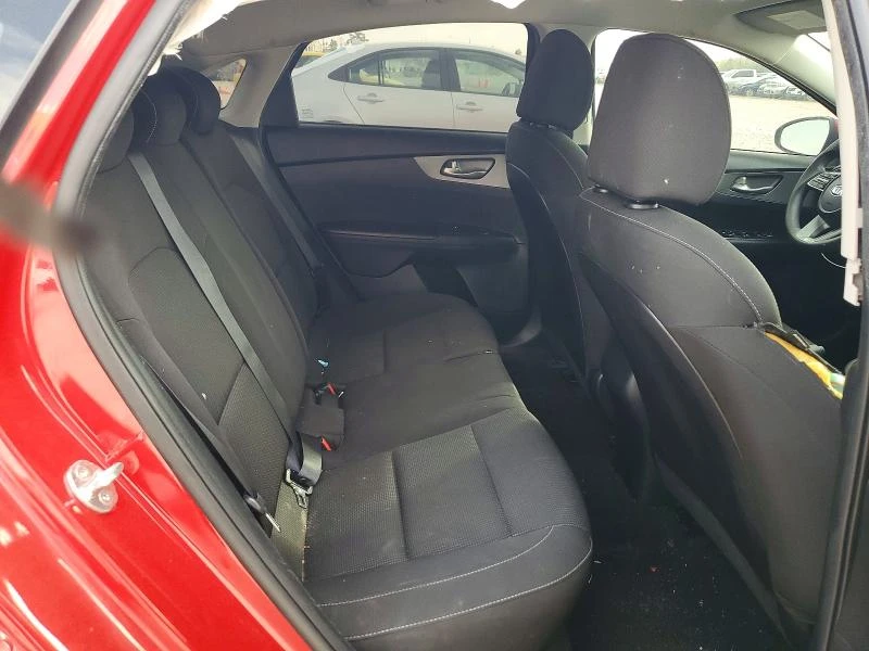 Kia Forte 2.0L 4 Front Wheel Drive | Mobile.bg � ����������� 10