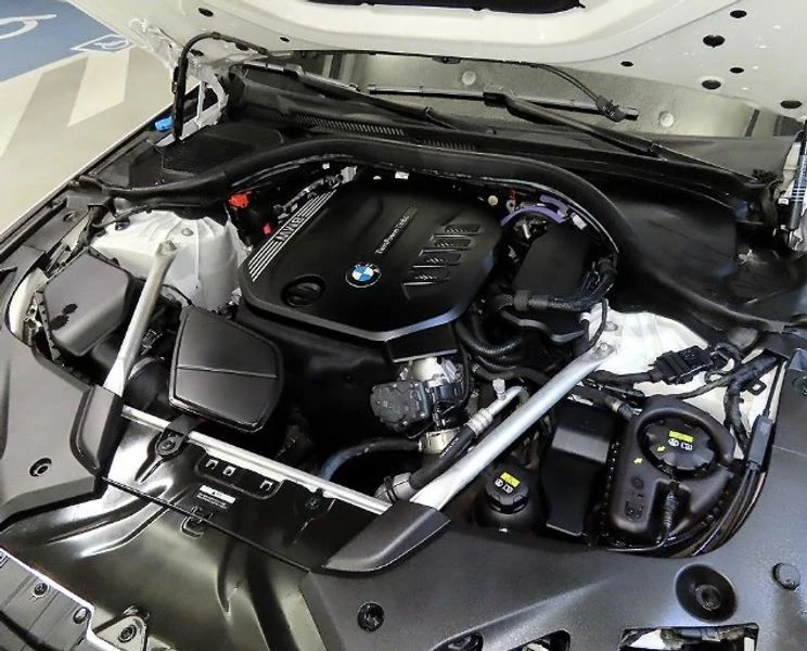 BMW 523 523d Luxury| 190к.с.| ВКЛ.ТЕХНОТЕСТ, снимка 12 - Автомобили и джипове - 55441607