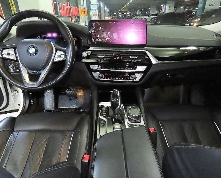 BMW 523 523d Luxury| 190к.с.| ВКЛ.ТЕХНОТЕСТ, снимка 10 - Автомобили и джипове - 55441607