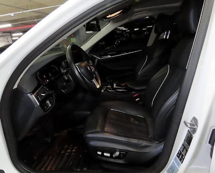 BMW 523 523d Luxury| 190к.с.| ВКЛ.ТЕХНОТЕСТ, снимка 6 - Автомобили и джипове - 55441607