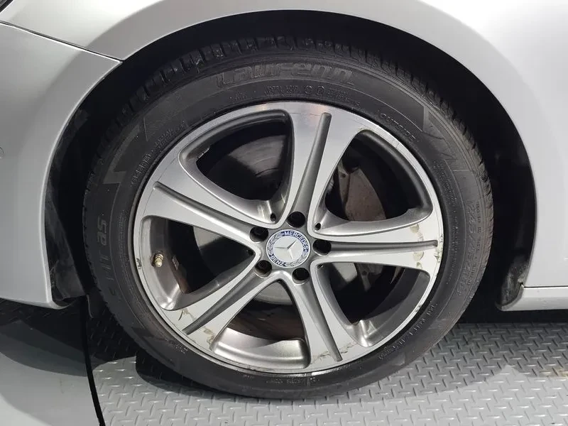 Mercedes-Benz E 300 4MATIC - ���� 30% ����� | Mobile.bg � ����������� 5