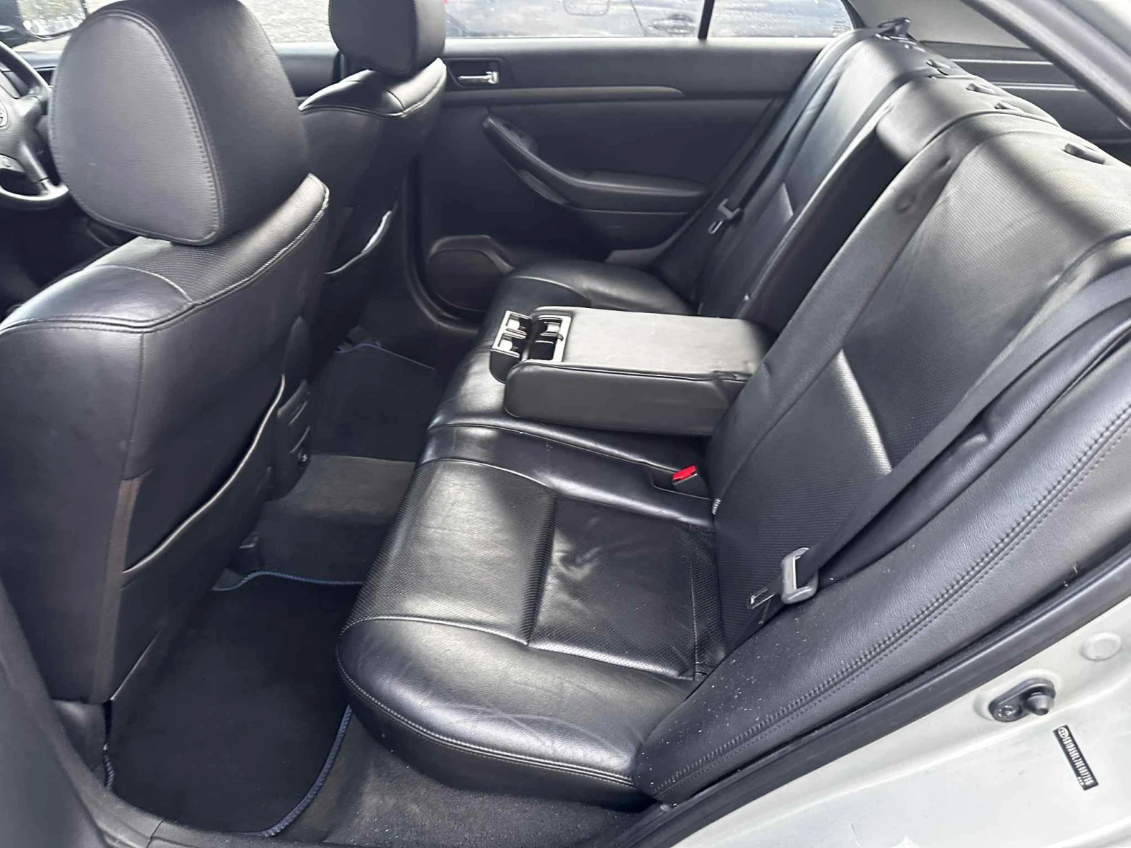 Toyota Avensis 2.2 D-4D 150��. �� ����� | Mobile.bg � ����������� 13