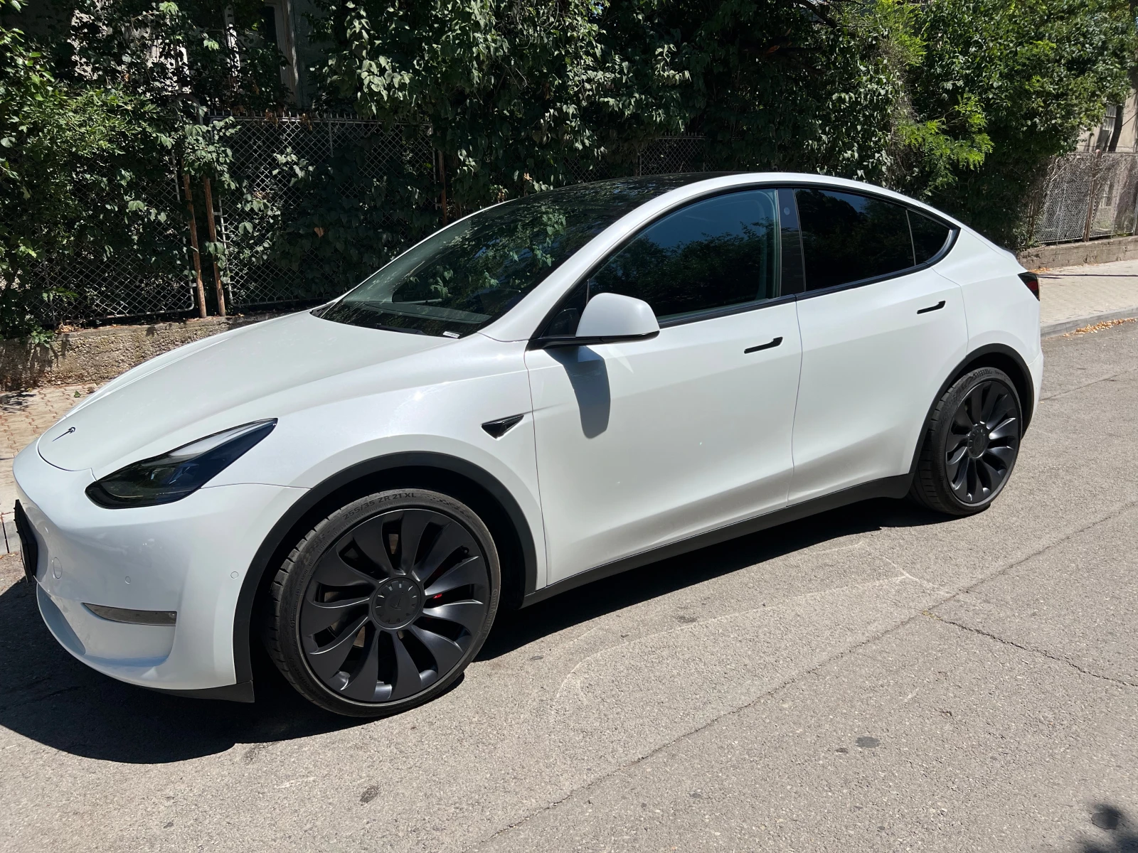 Tesla Model Y Performance - изображение 2