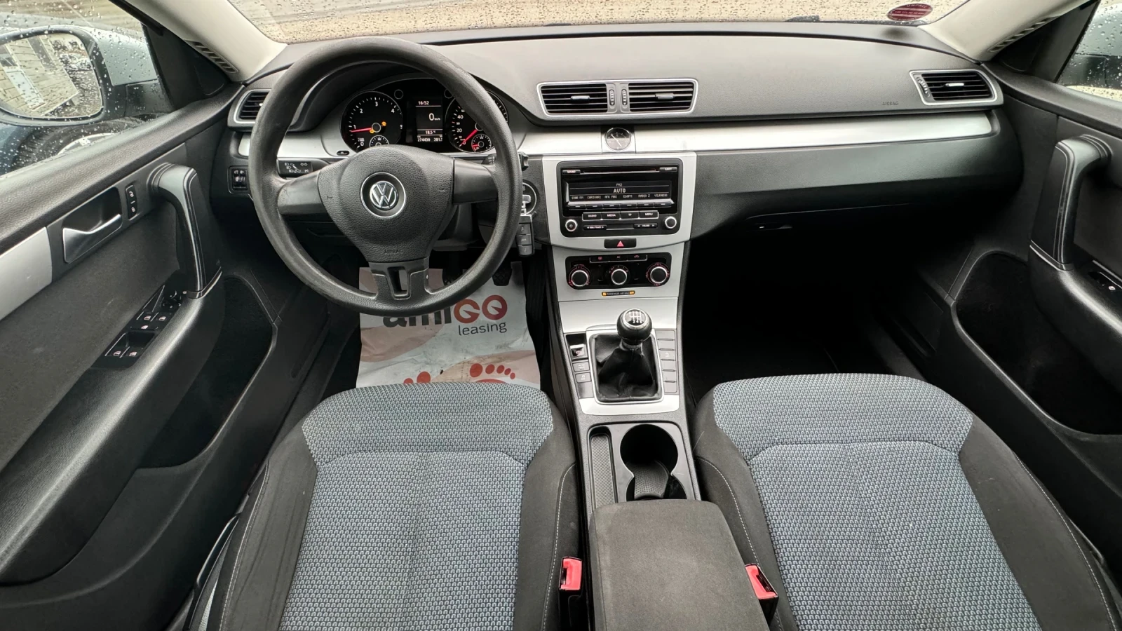 VW Passat 1.6 TDI BLUE MOTION - изображение 8