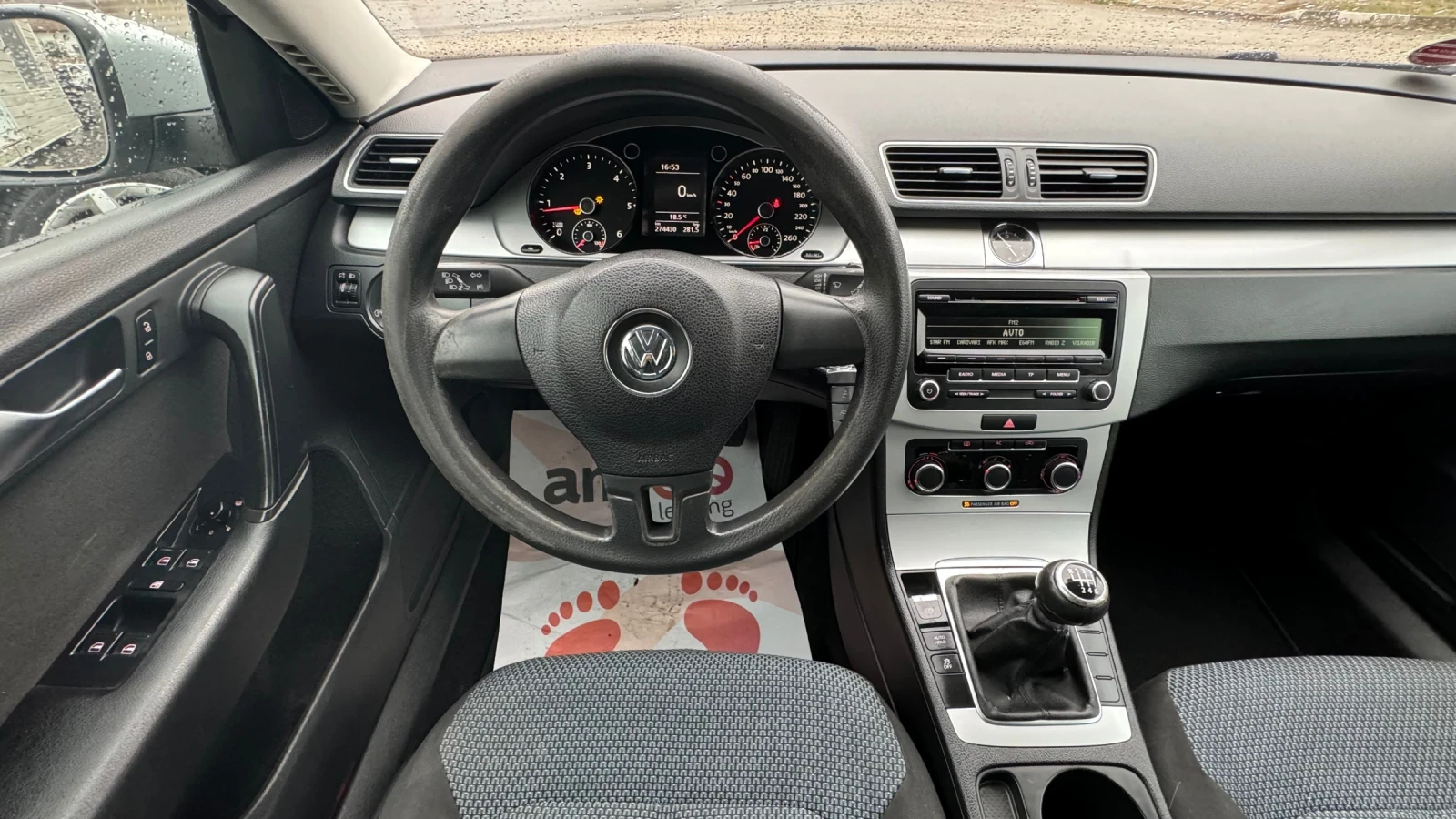 VW Passat 1.6 TDI BLUE MOTION - изображение 9