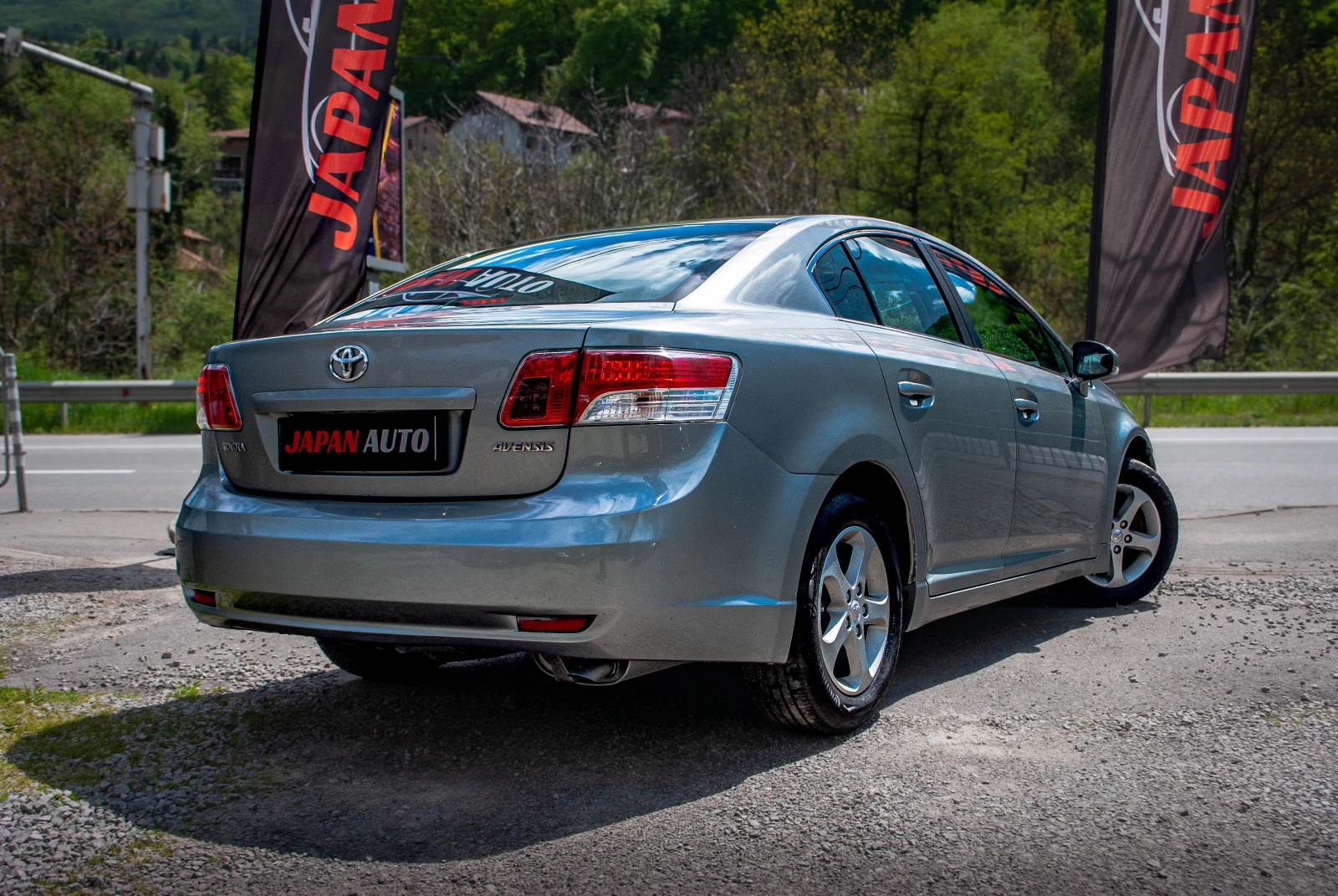 Toyota Avensis 1.8 VVT-I 147hp С ГАРАНЦИЯ! - изображение 3