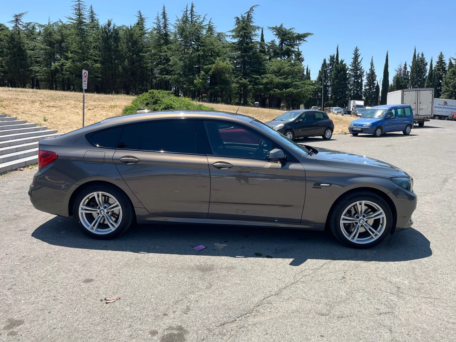 BMW 5 Gran Turismo BMW 530xd INDIVIDUAL - изображение 4