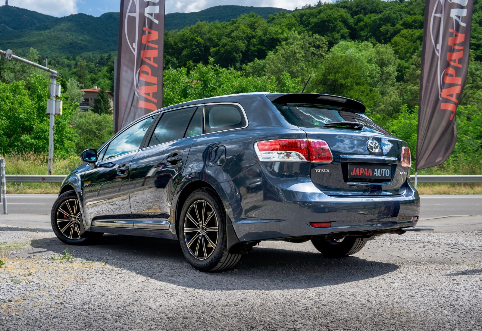 Toyota Avensis 2.2 D (150 Hp) Automatic - изображение 6