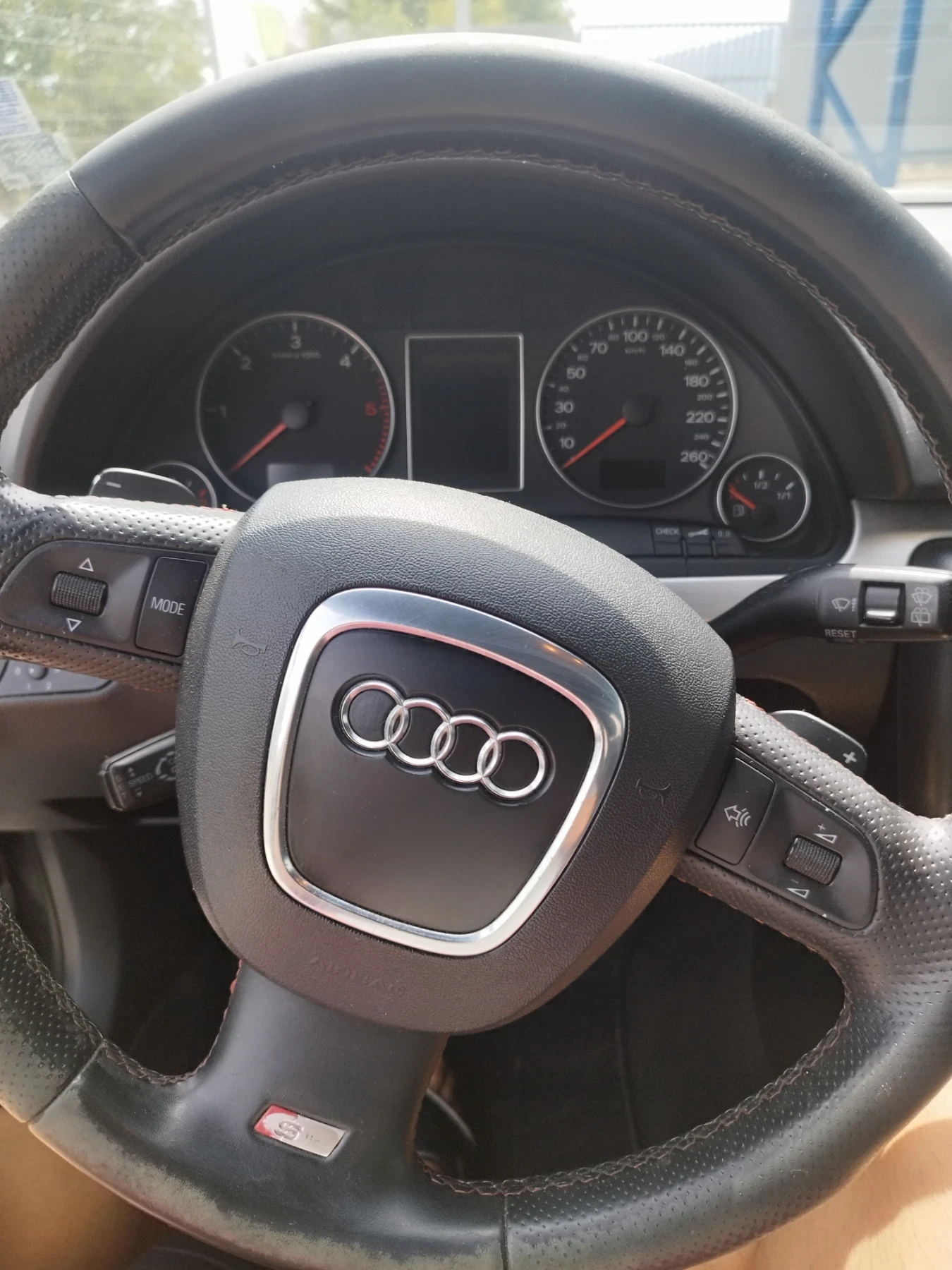 Audi A4  - изображение 7