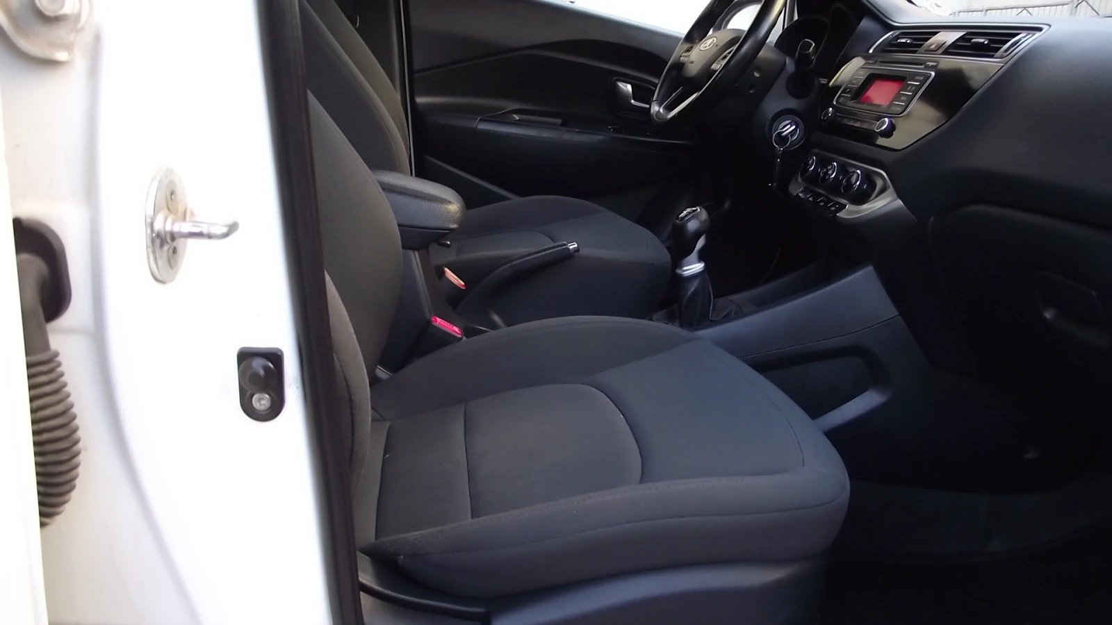 Kia Rio 1.1.d.75.k.c.6.speed.. | Mobile.bg   14