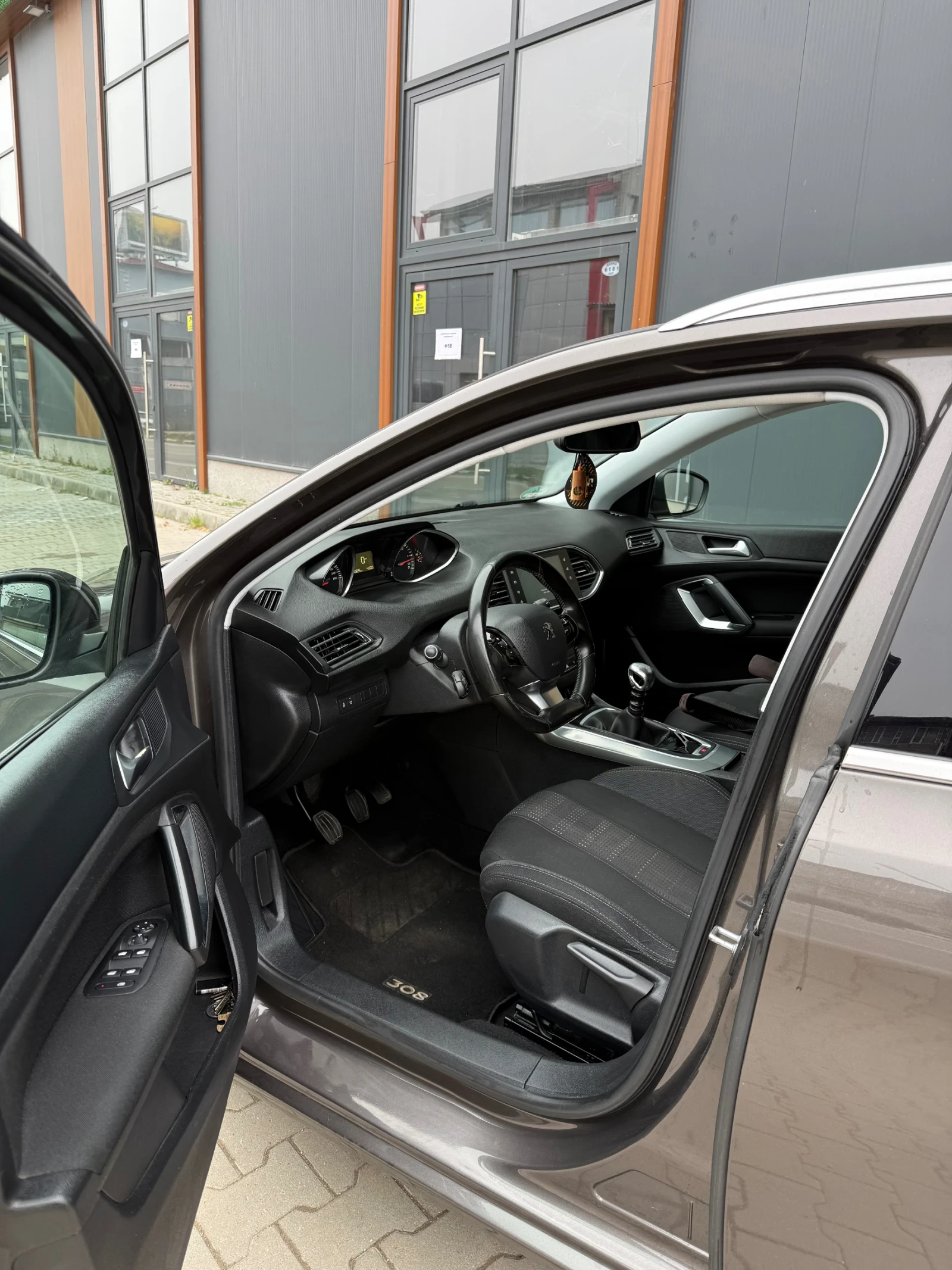 Peugeot 308 Allure 1.6 BlueHdi | Mobile.bg � ����������� 7