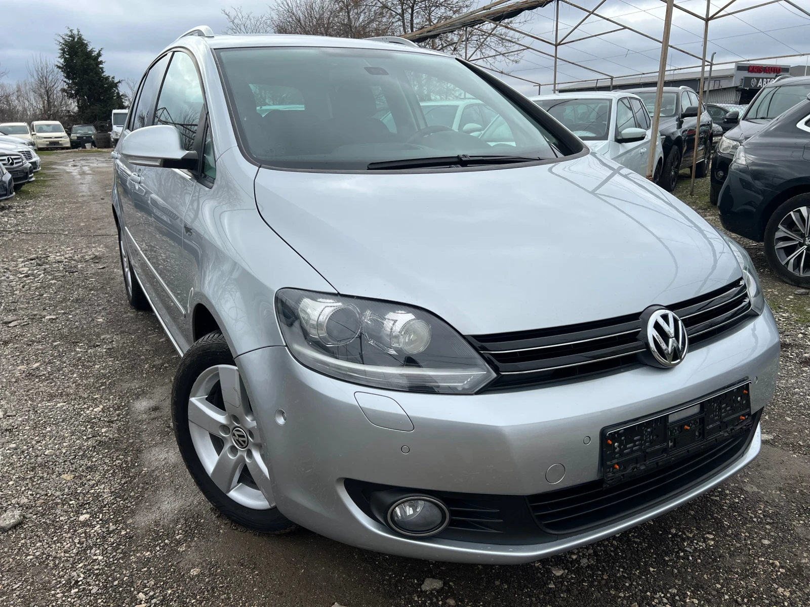 VW Golf Plus 1.4TSI АВТОМАТИК/ ВИСОКО НИВО НА ОБОРУДВАНЕ - изображение 2