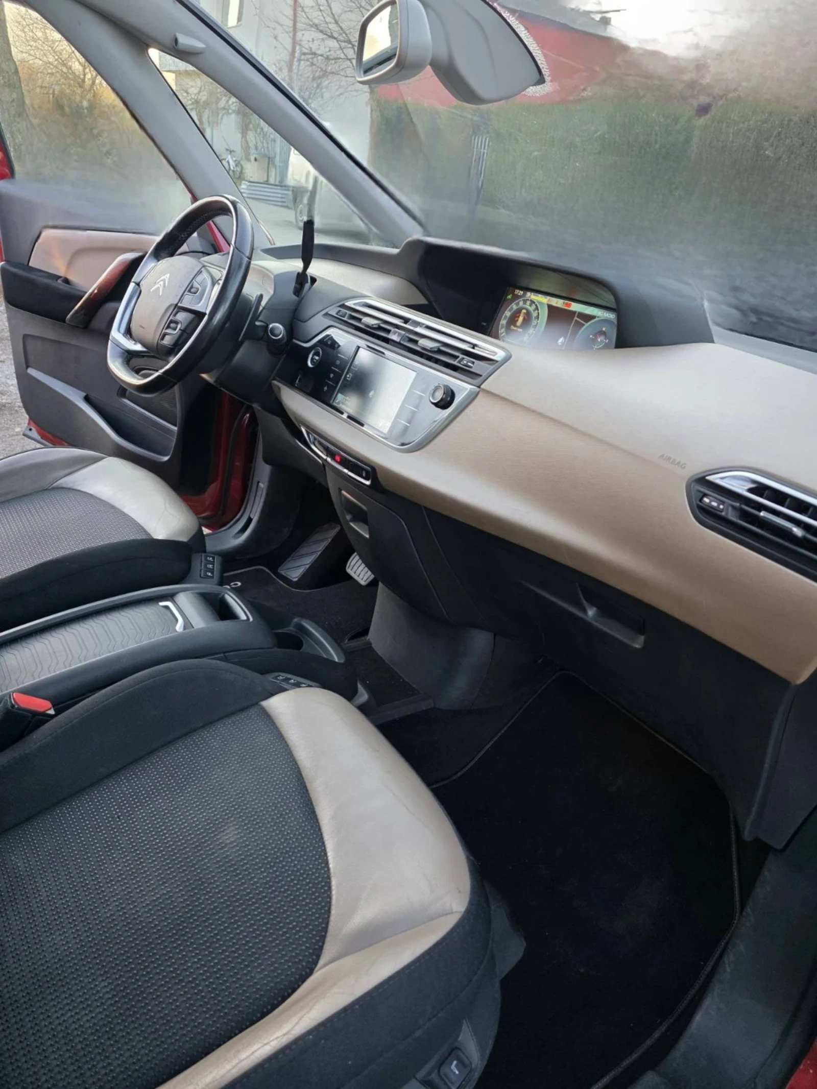 Citroen Grand C4 Picasso  - изображение 6