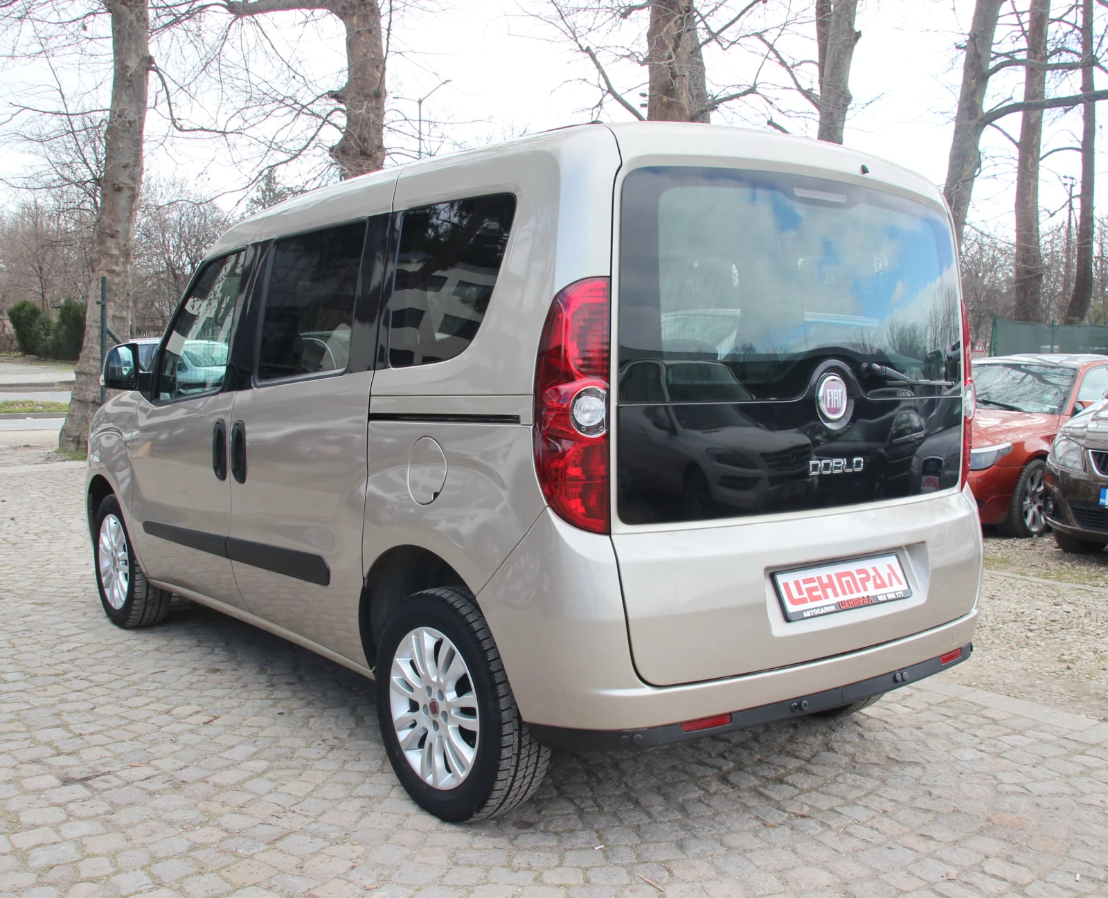 Fiat Doblo 1.3 JTD  EURO 5 НОВ ВНОС, снимка 7 - Автомобили и джипове - 53973476