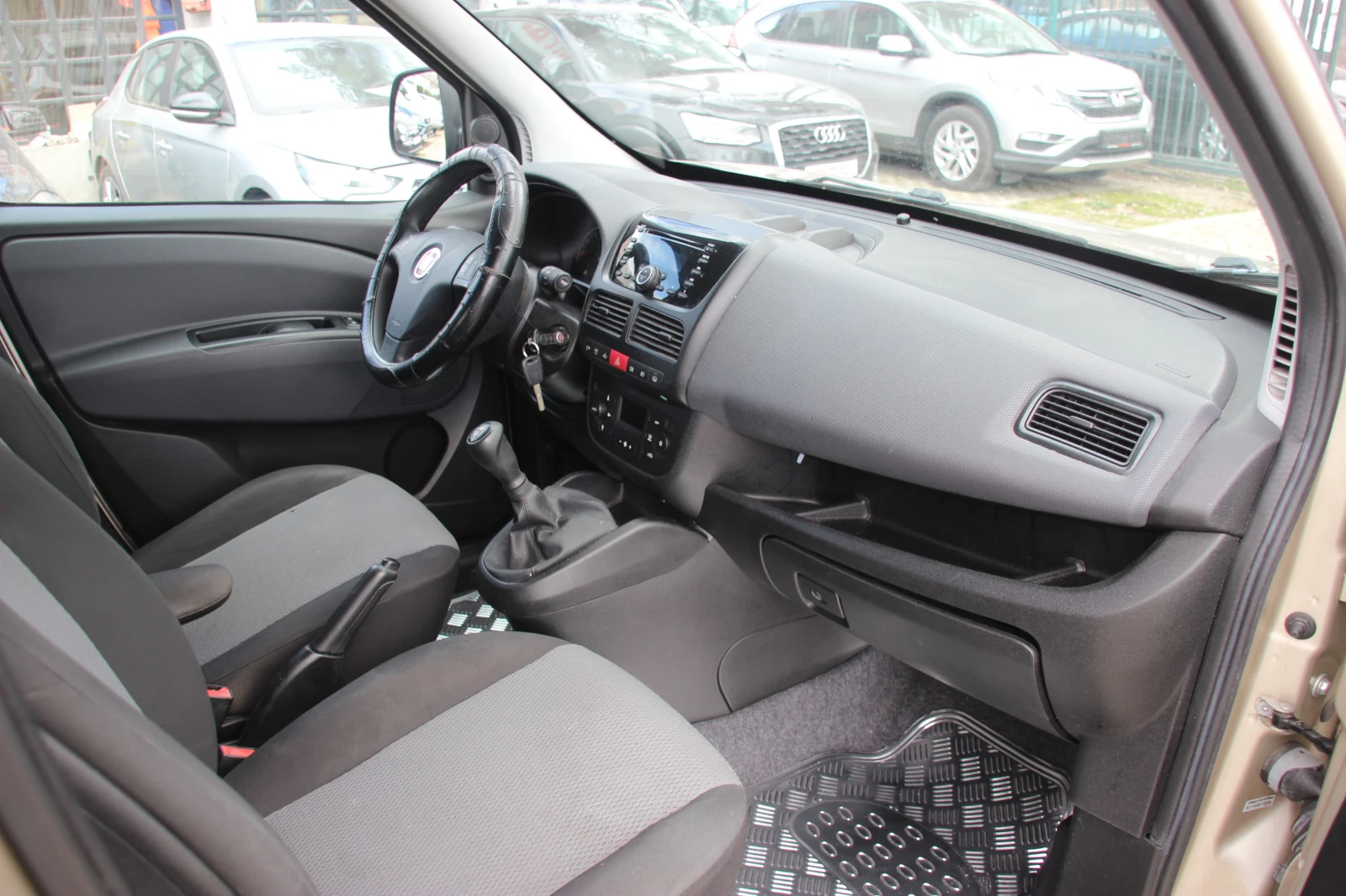 Fiat Doblo 1.3 JTD  EURO 5 НОВ ВНОС, снимка 10 - Автомобили и джипове - 53973476