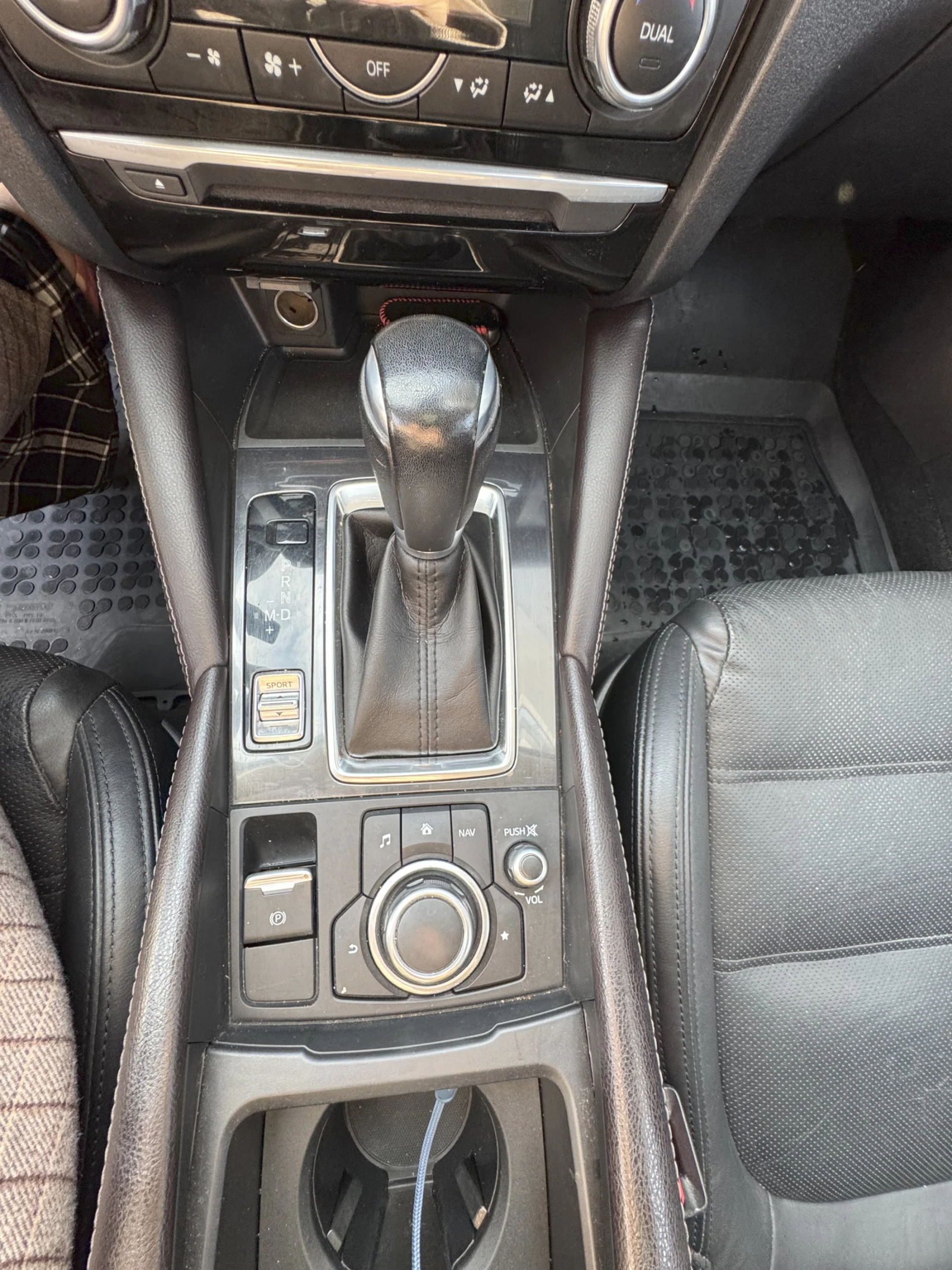 Mazda 6 Skyactiv G, снимка 16 - Автомобили и джипове - 54136245