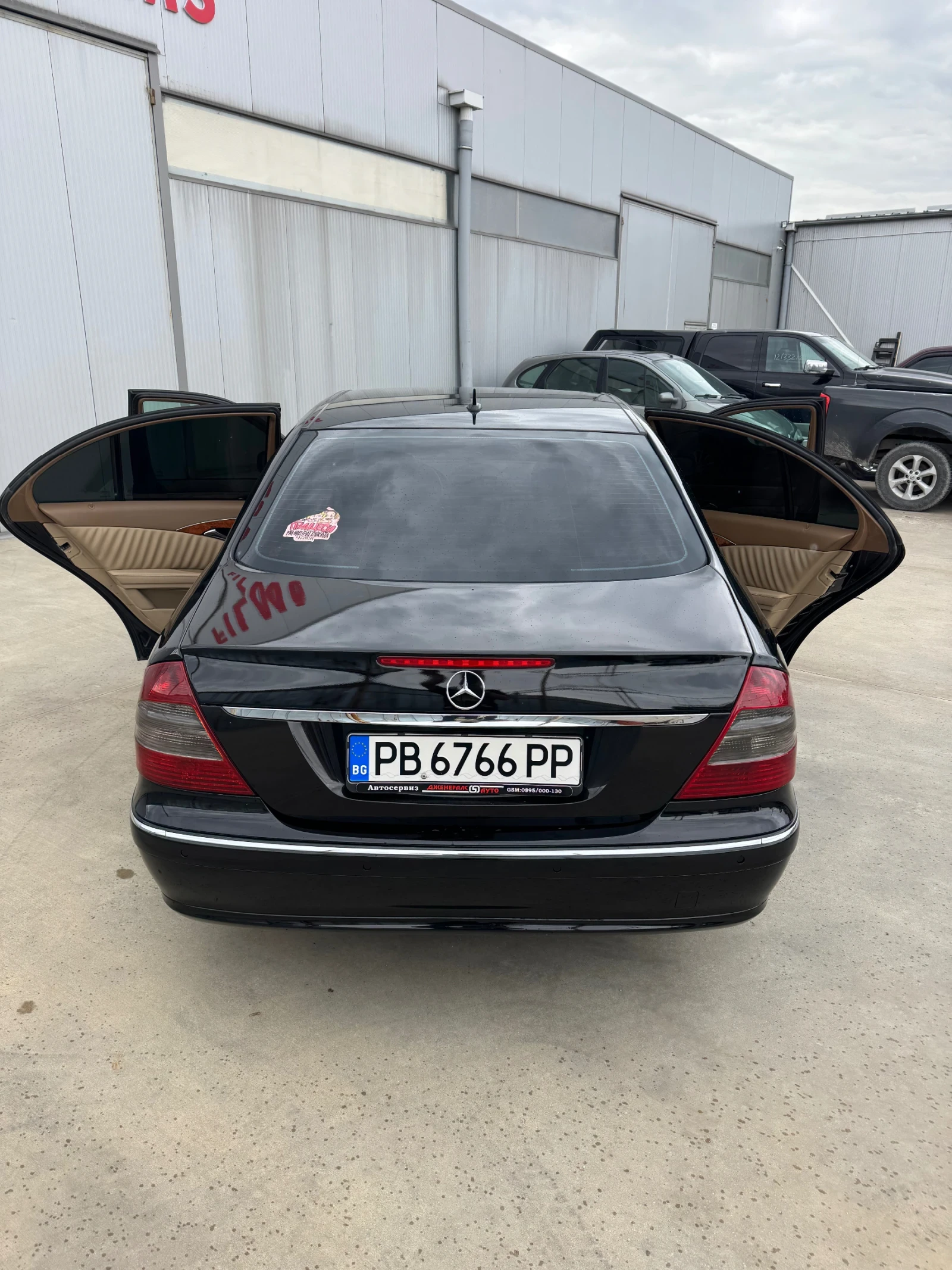 Mercedes-Benz E 280, снимка 4 - Автомобили и джипове - 54387932