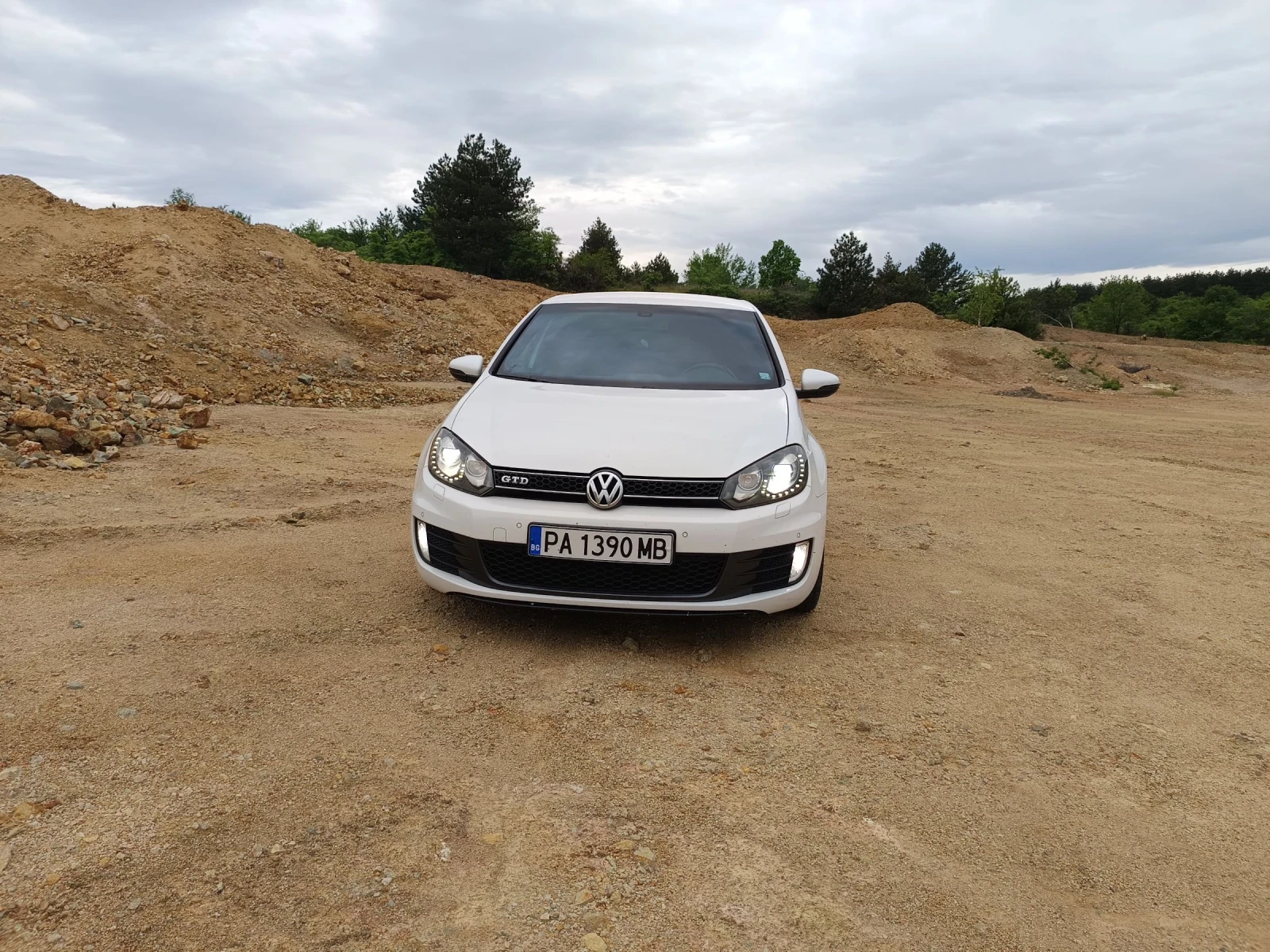 VW Golf GTD, снимка 10 - Автомобили и джипове - 54458162