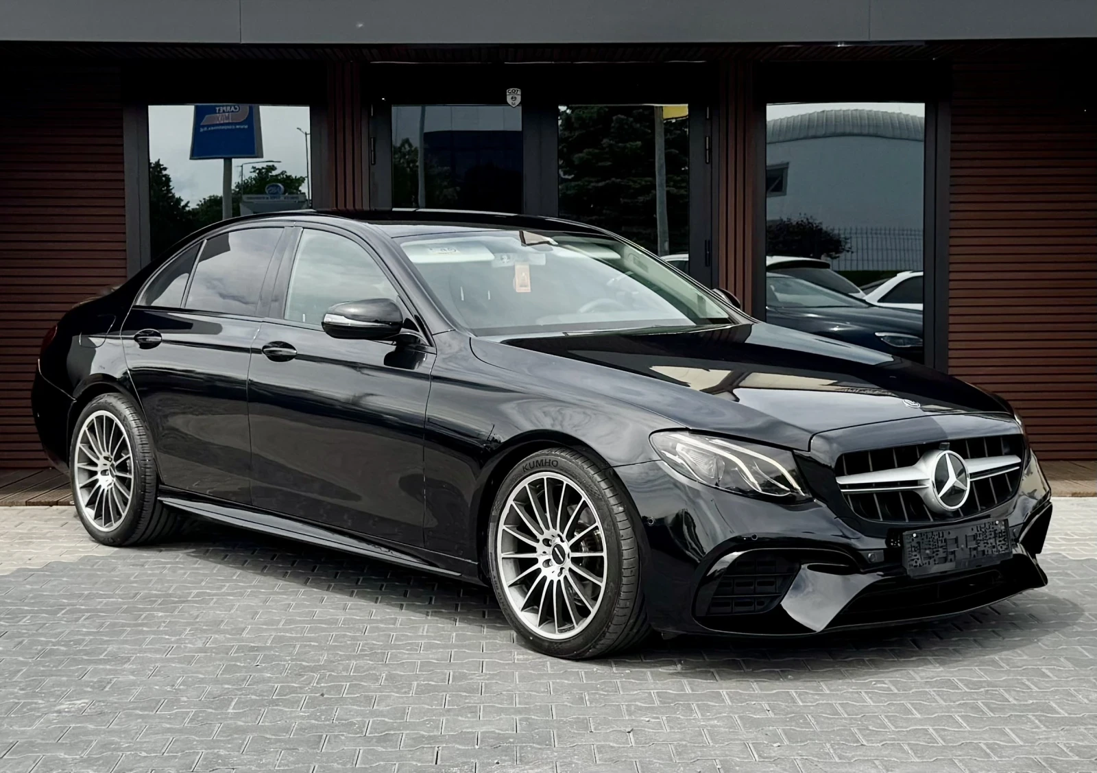 Mercedes-Benz E 220  Brabus* Digital* Камера* Лизинг