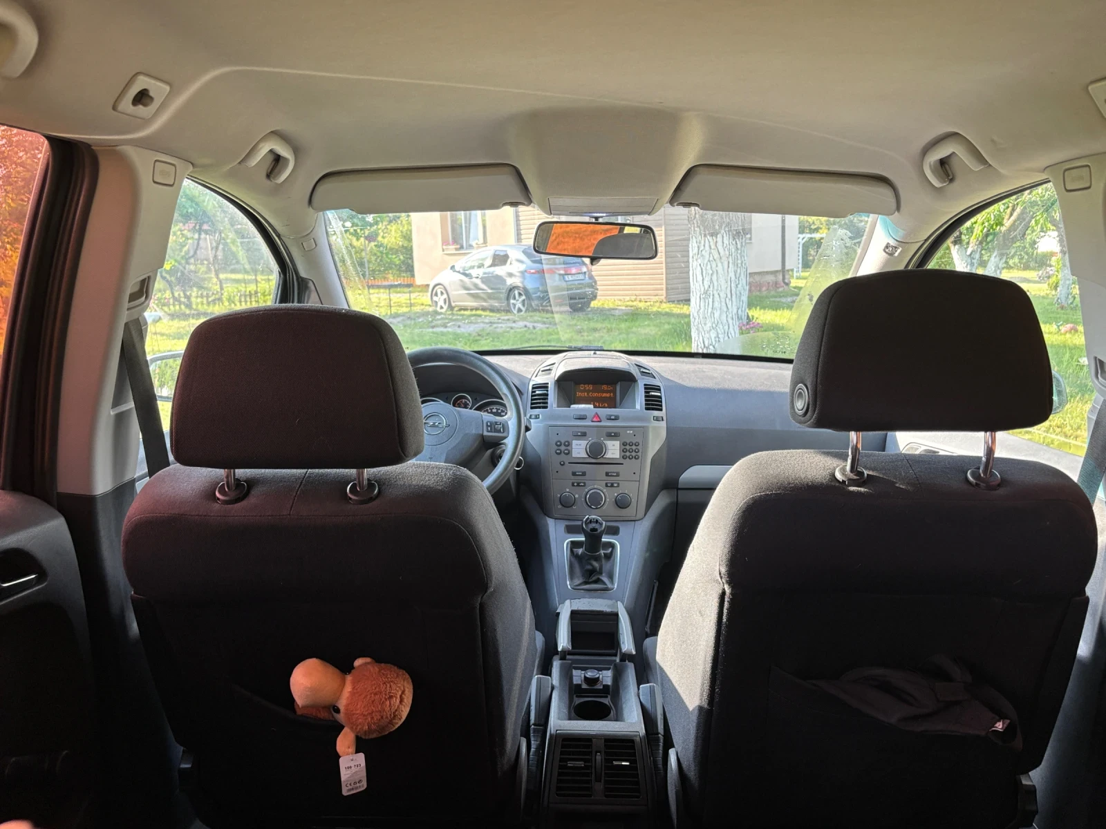 Opel Zafira 1.9 CDTI 120hp, снимка 11 - Автомобили и джипове - 54982412