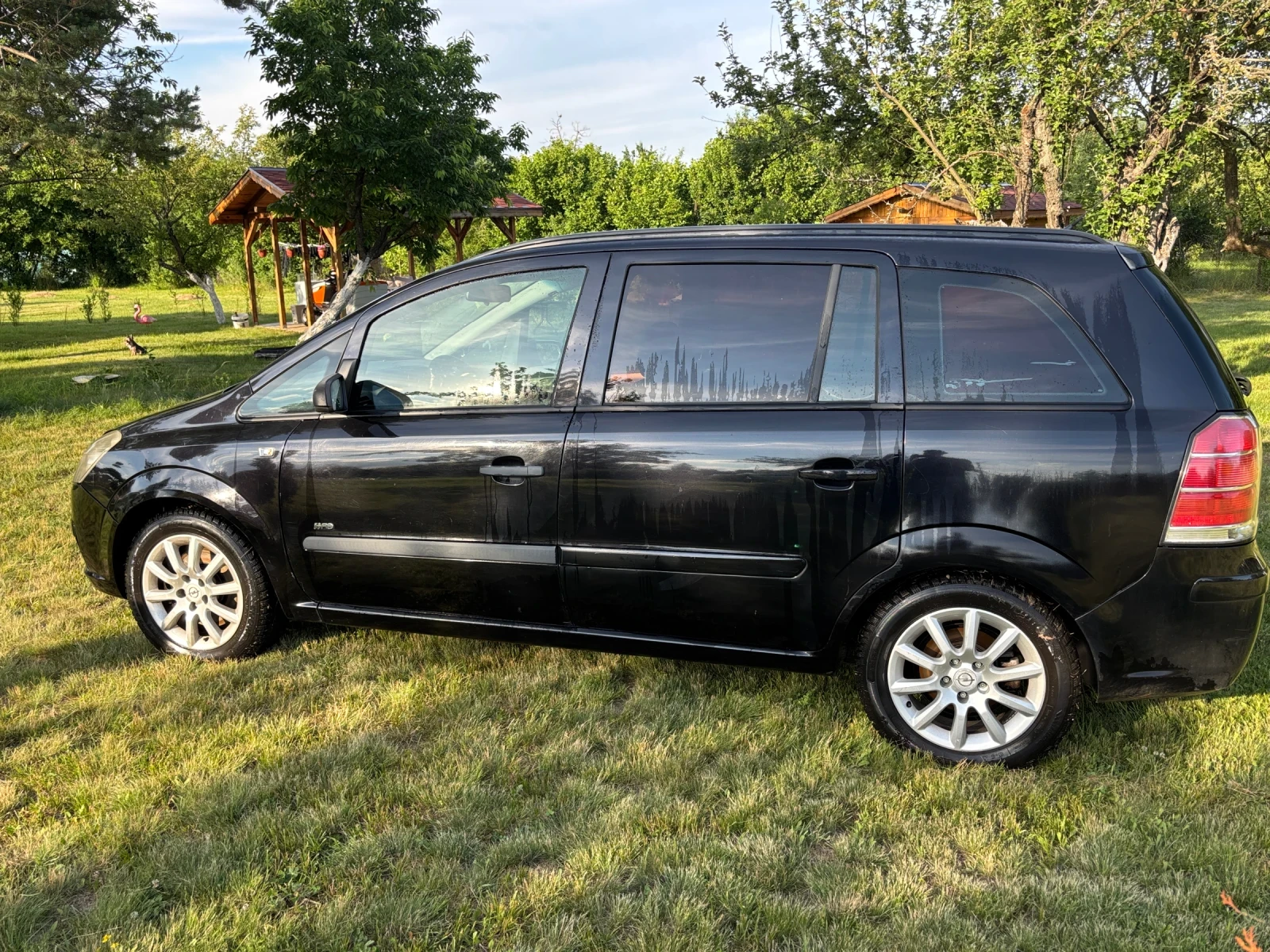 Opel Zafira 1.9 CDTI 120hp, снимка 4 - Автомобили и джипове - 54982412