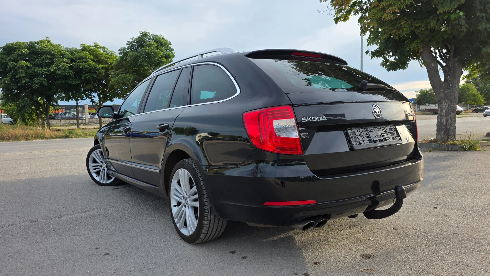 Skoda Superb KATO ЧИСТО НОВ, снимка 5 - Автомобили и джипове - 55017128