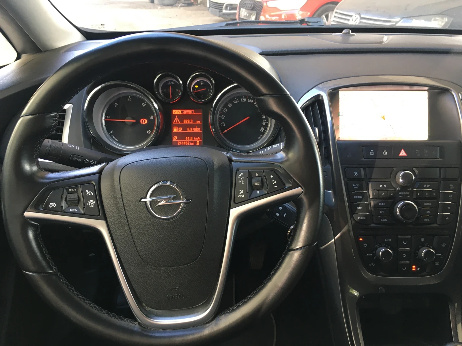 Opel Astra 1.7CDTI 130k.c. , снимка 12 - Автомобили и джипове - 55038602