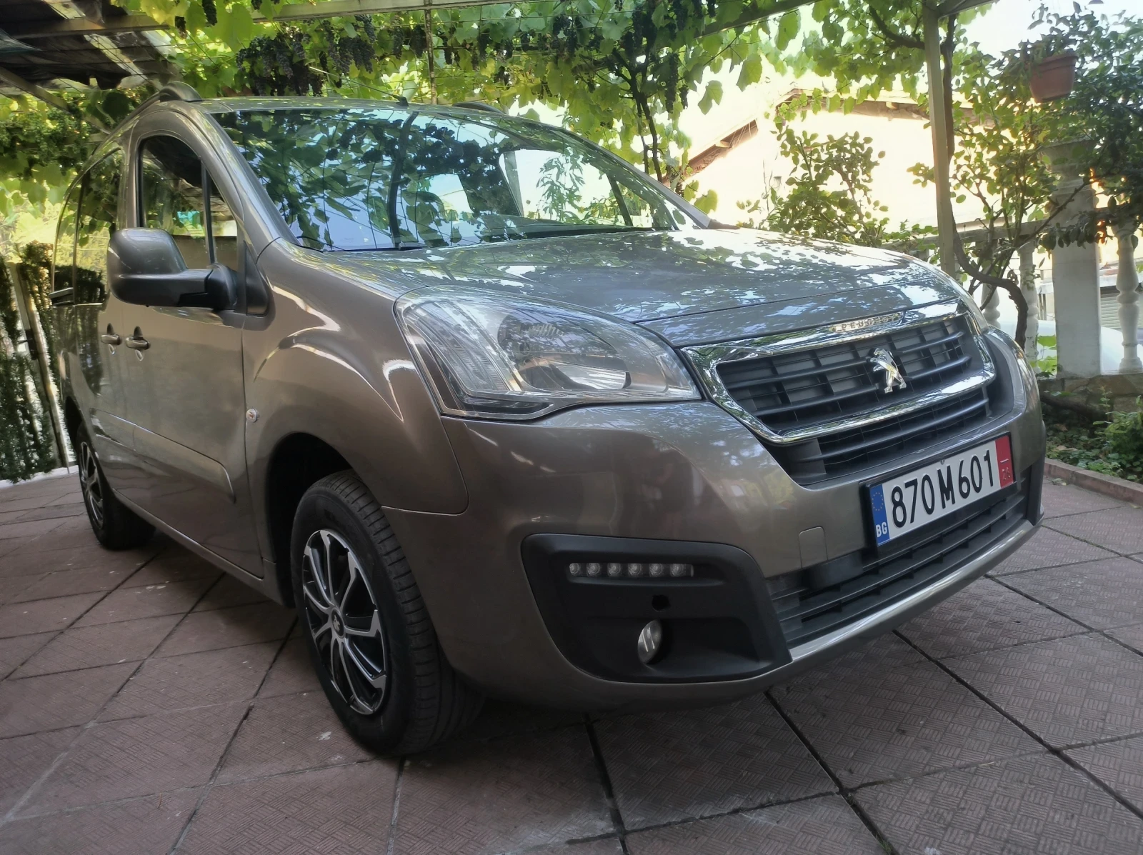 Peugeot Partner Outdoor BlueHDi 6 СКОРОСТИ, снимка 2 - Автомобили и джипове - 55667250