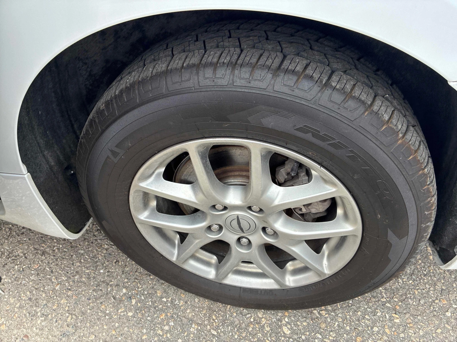 Chrysler Pacifica * Touring * CARFAX * ОПЦИЯ ЗА ФИНАНСИРАНЕ, снимка 12 - Автомобили и джипове - 56116558