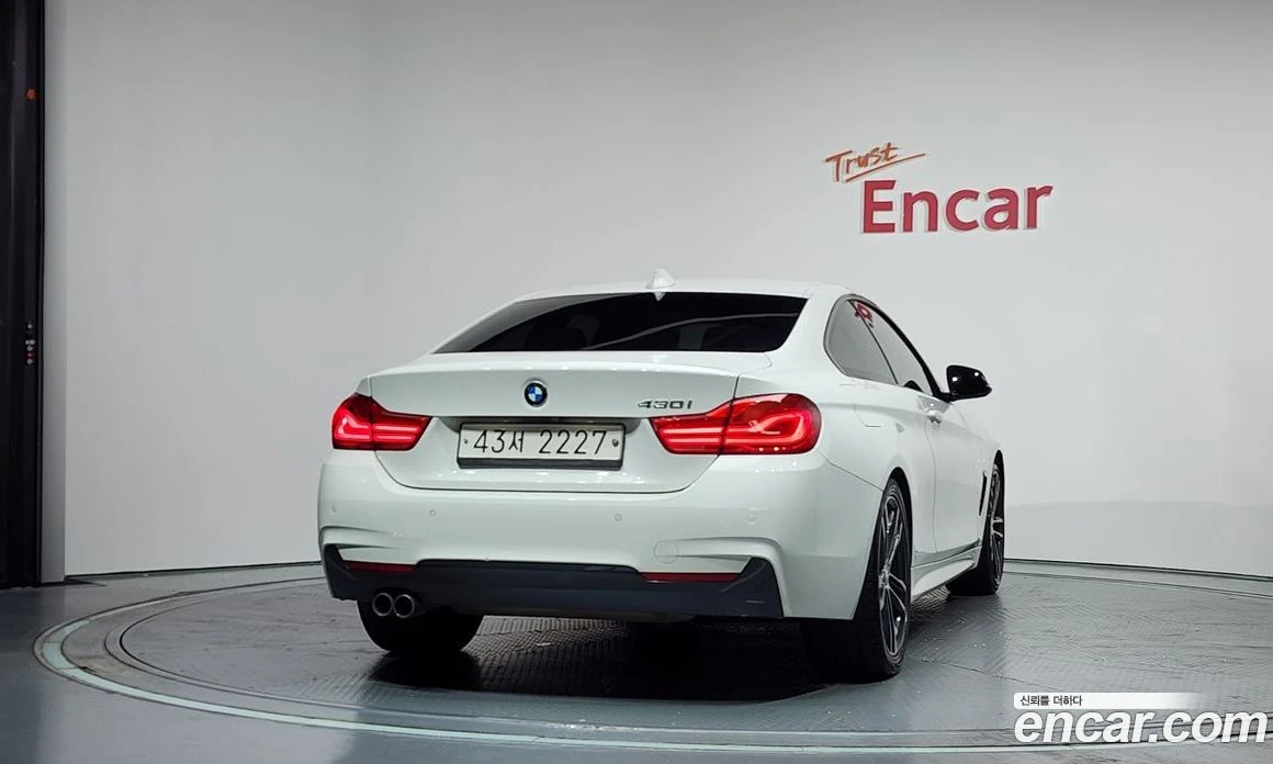 BMW 430 430i M Sport Coupe, снимка 4 - Автомобили и джипове - 56157308