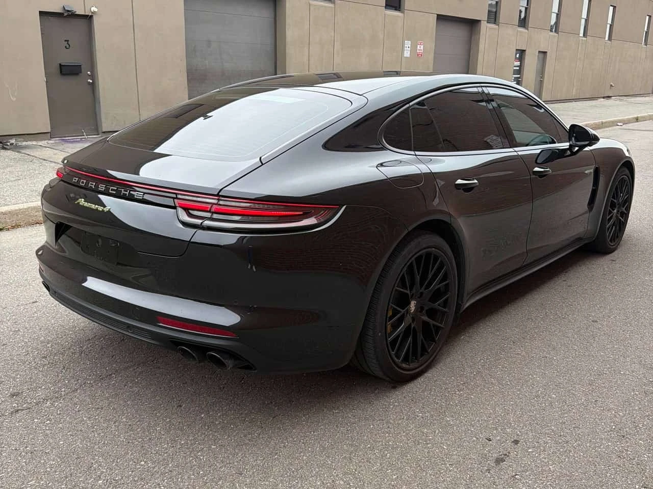 Porsche Panamera  4 E Hybrid / HUD / Matrix / Bose / Carfax, снимка 3 - Автомобили и джипове - 56252972