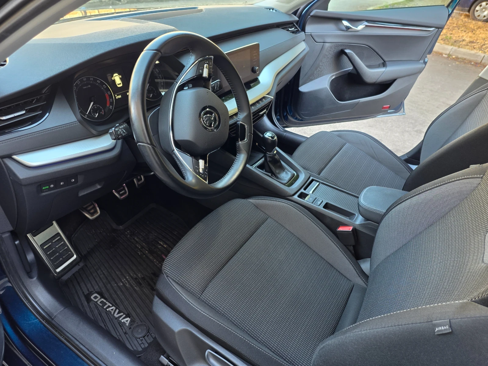 Skoda Octavia Business, снимка 9 - Автомобили и джипове - 56548720