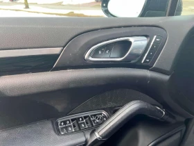 Porsche Cayenne * AWD 4dr * CARFAX * ОПЦИЯ ЗА ФИНАНСИРАНЕ, снимка 12