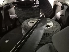 Toyota Rav4 * HYBRID XLE * CARFAX * , снимка 12